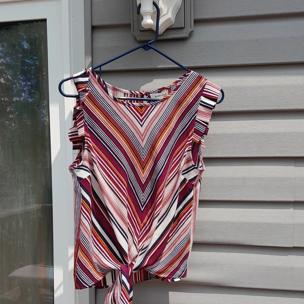 Monteau Los Angelas Ruffled Stripped Sleeveless Tie Front Large Blouse - Picture 2 of 4